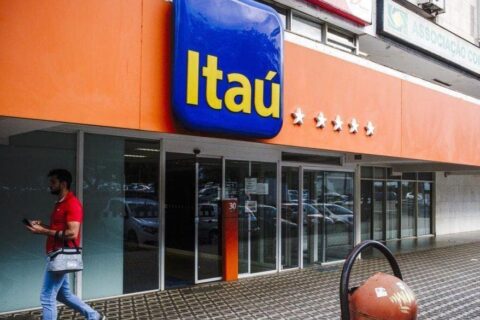 gt-de-saude-do-itau-reune-se-apos-campanha-nacional-2020-1602602007
